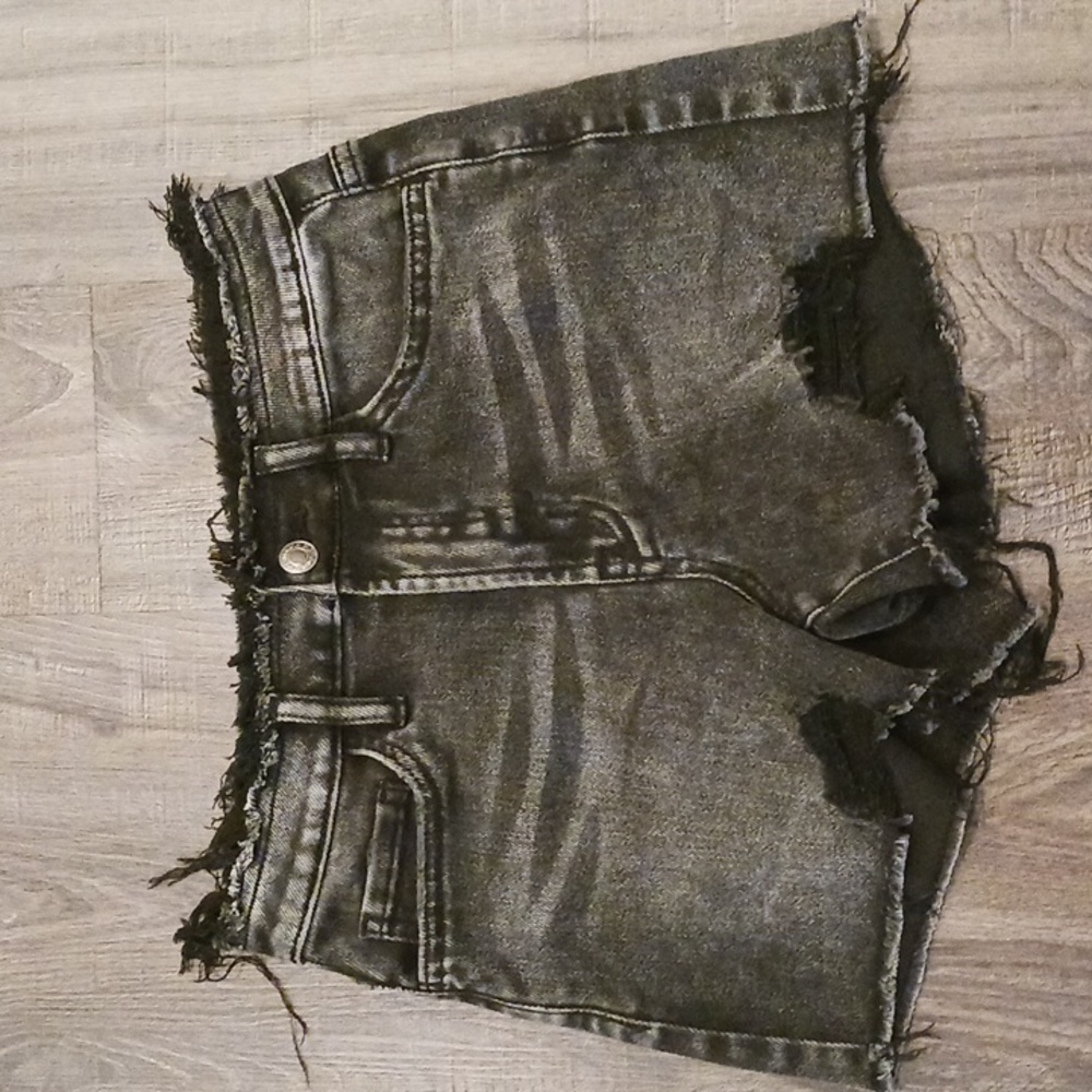 Vervet jean shorts size small